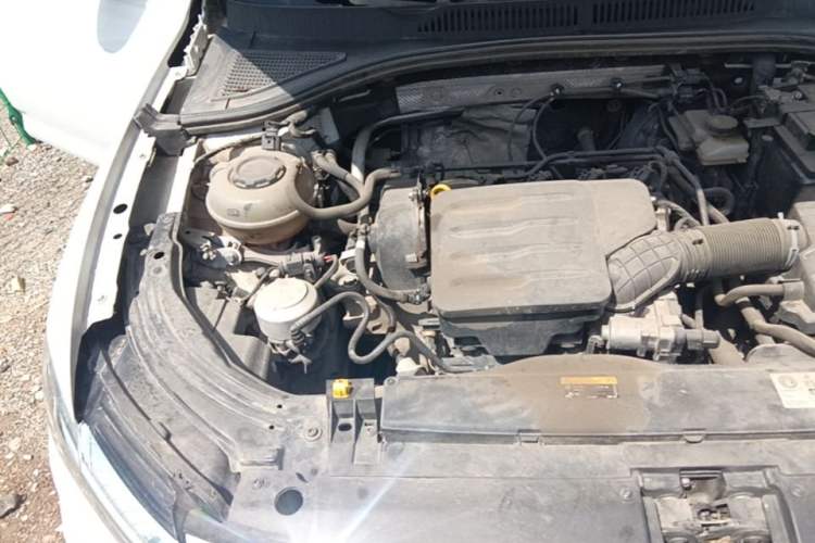 Used Volkswagen Lavida 2023 1.5L Automatic De Yi Edition Engine Bay Right