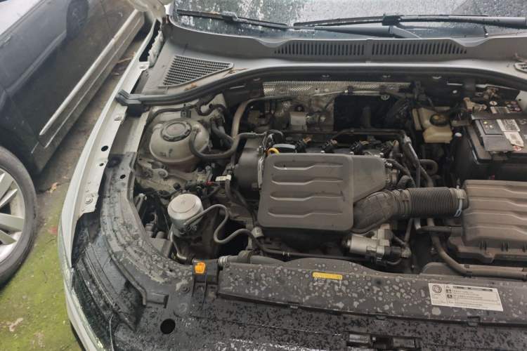 Used Volkswagen Lavida 2023 Revised Version 1.5L Automatic Starry Sky Edition – 5 Million Units Engine Bay Right