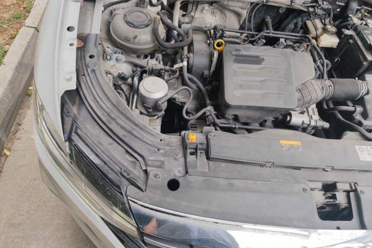 Used Volkswagen Lavida 2023 1.5L Automatic 5 Million Edition Engine Bay Right