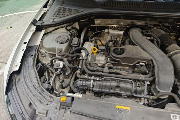 Used Volkswagen Lavida 2023 300TSI DSG Starry Full-Comfort Edition Engine Bay Right