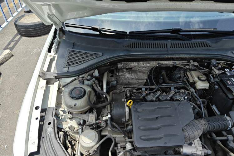 Used Volkswagen Lavida 2023 1.5L Automatic 5 Million Edition Engine Bay Right