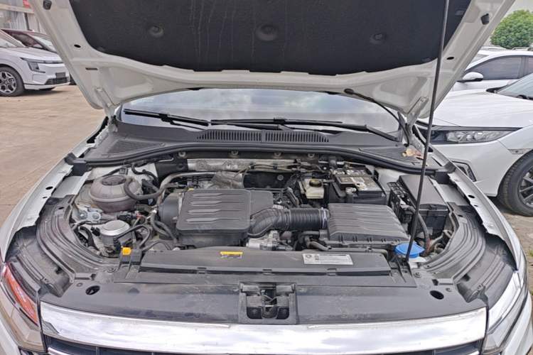 Used Volkswagen Lavida 2023 1.5L Automatic 5 Million Edition Engine Bay