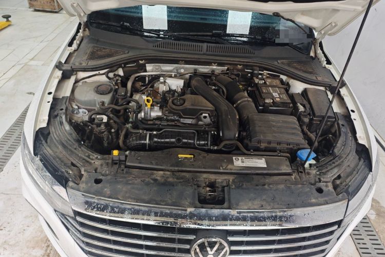 Used Volkswagen Lavida 2023 300TSI DSG Full-Comfort Edition Engine Bay