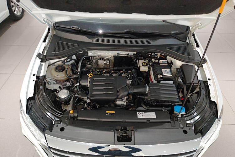 Used Volkswagen Lavida 2023 Revised 1.5L Automatic DeYi Edition Engine Bay