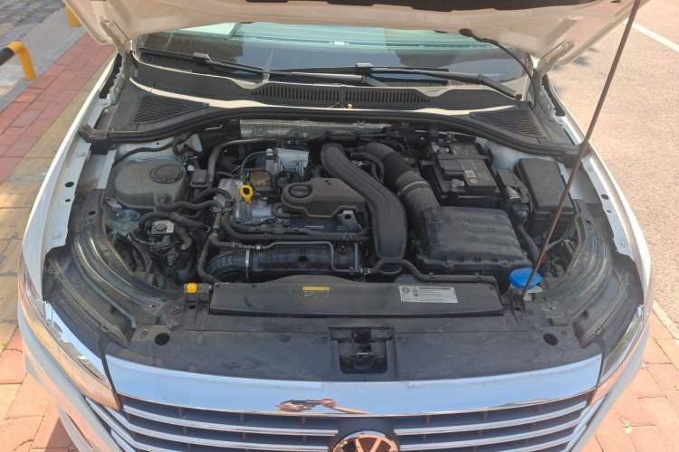 Used Volkswagen Lavida 2023 300TSI DSG Full-Comfort Edition Engine Bay