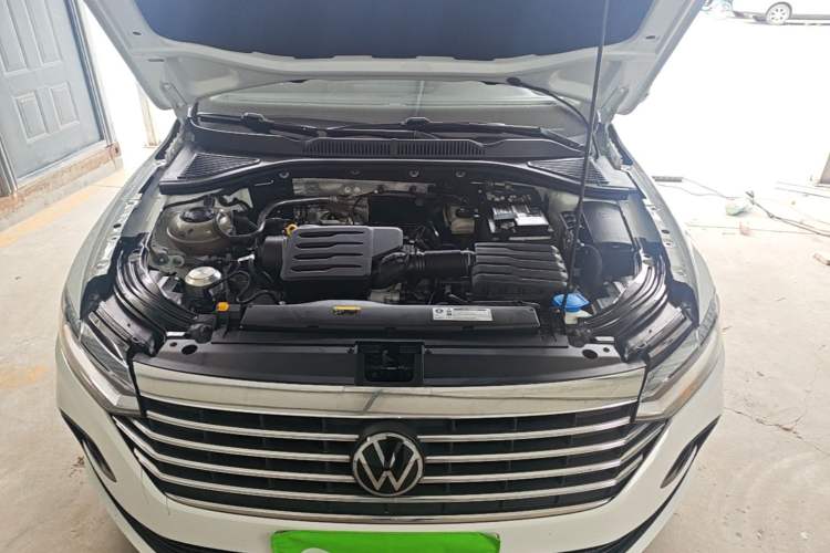 Used Volkswagen Lavida 2023 Revised 1.5L Automatic DeYi Edition Engine Bay