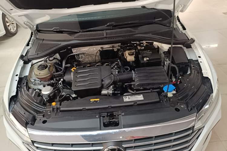 Used Volkswagen Lavida 2023 1.5L Automatic De Yi Edition Engine Bay
