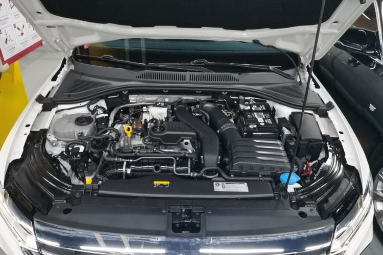 Used Volkswagen Lavida 2023 300TSI DSG Full-Comfort Edition Engine Bay