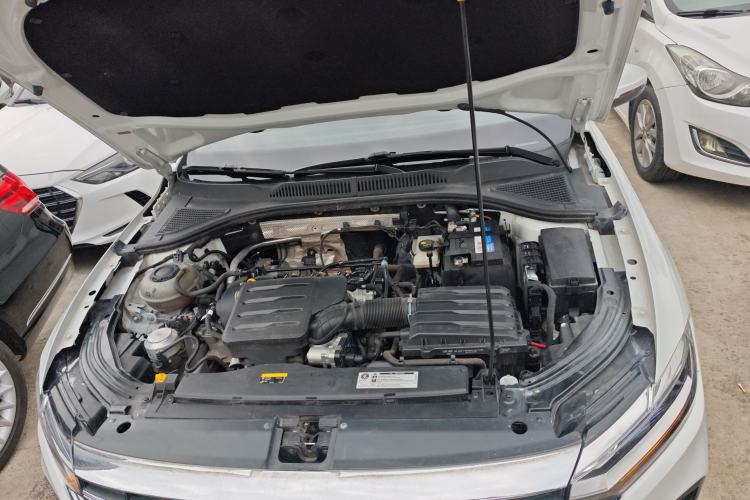 Used Volkswagen Lavida 2023 Revised 1.5L Automatic DeYi Edition Engine Bay