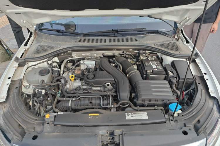 Used Volkswagen Lavida 2023 300TSI DSG Full-Comfort Edition Engine Bay