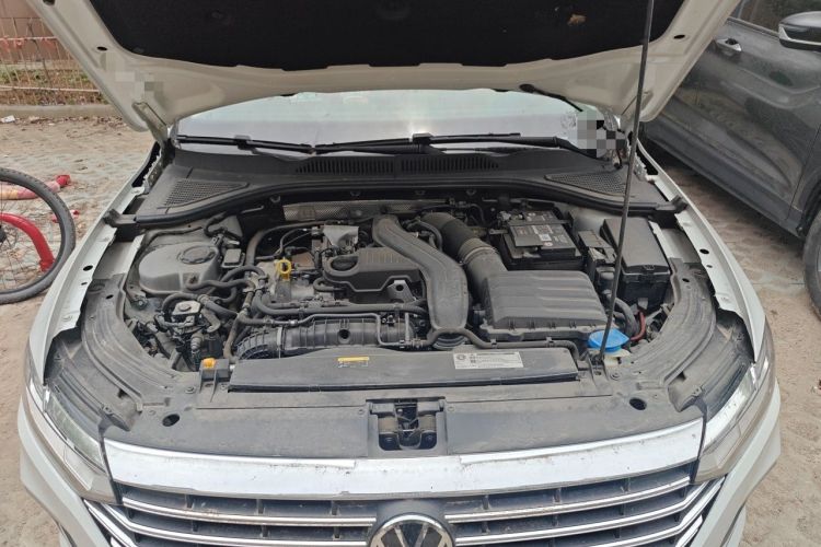 Used Volkswagen Lavida 2023 300TSI DSG Full-Comfort Edition Engine Bay