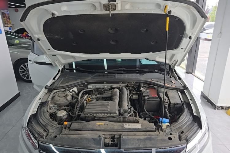 Used Volkswagen Lavida 2023 280TSI DSG Full-Comfort Edition Engine Bay