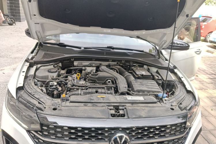 Used Volkswagen Lavida 2023 300TSI DSG Full-Comfort Edition Engine Bay
