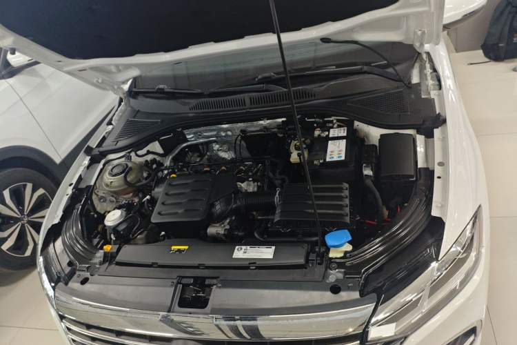 Used Volkswagen Lavida 2023 1.5L Automatic 5 Million Edition Engine Bay