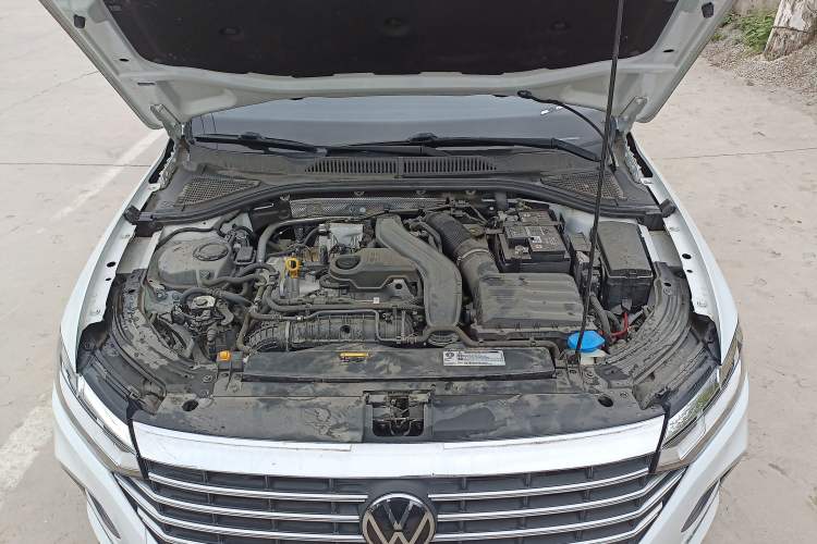 Used Volkswagen Lavida 2023 300TSI DSG Full-Comfort Edition Engine Bay