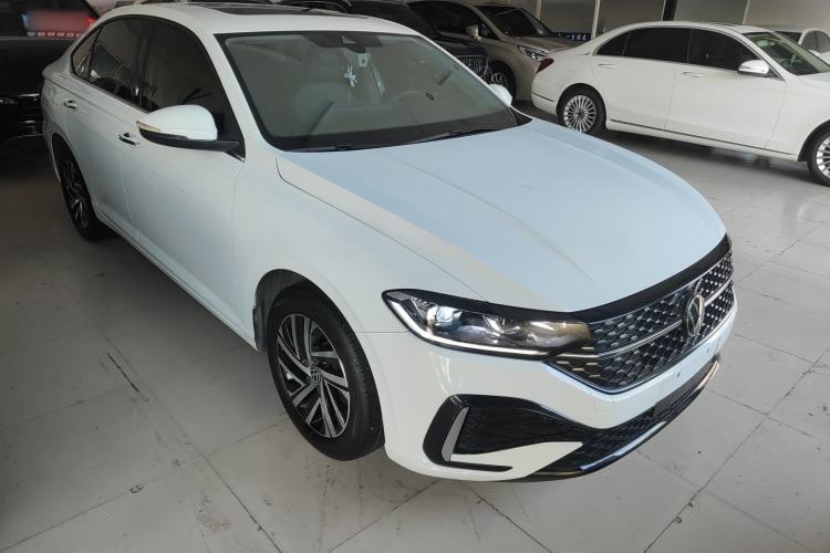 Used Volkswagen Lavida 2023 Revised Version 1.5L Automatic Starry Sky Edition – 5 Million Units Exterior 1
