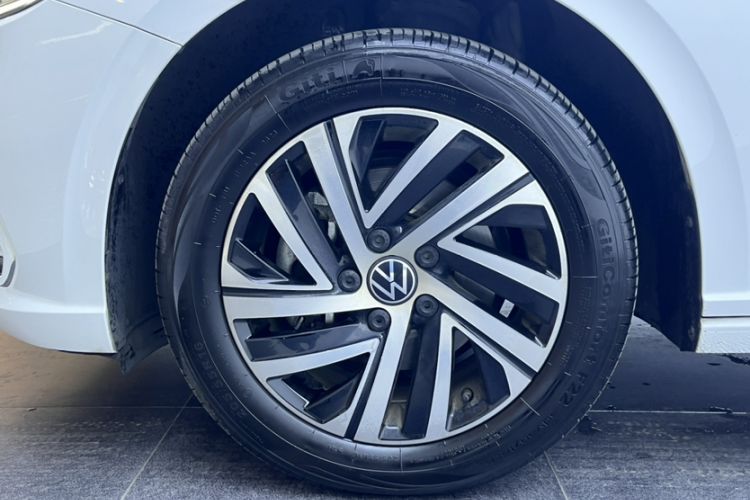 Used Volkswagen Lavida 2023 300TSI DSG Full-Comfort Edition Exterior 1