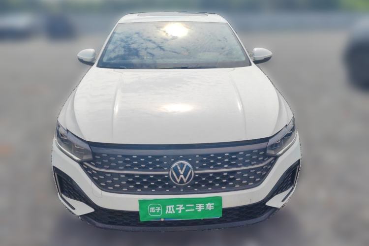 Used Volkswagen Lavida 2023 Revised Version 1.5L Automatic Starry Sky Edition – 5 Million Units Exterior 1