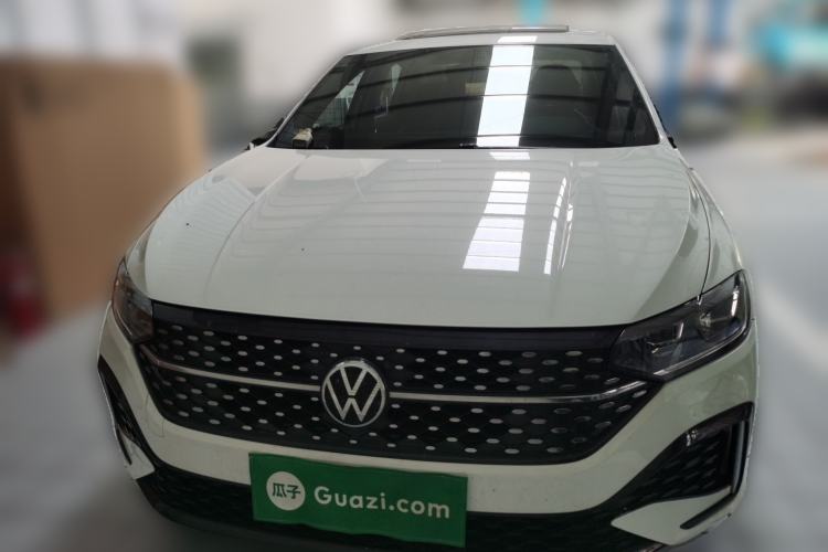 Used Volkswagen Lavida 2023 Revised Version 1.5L Automatic Starry Sky Edition – 5 Million Units Exterior 1