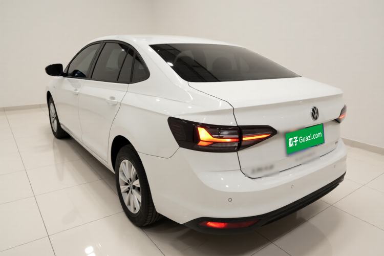 Used Volkswagen Lavida 2023 New Sharp 1.5L Manual New Comfort Edition Exterior 2