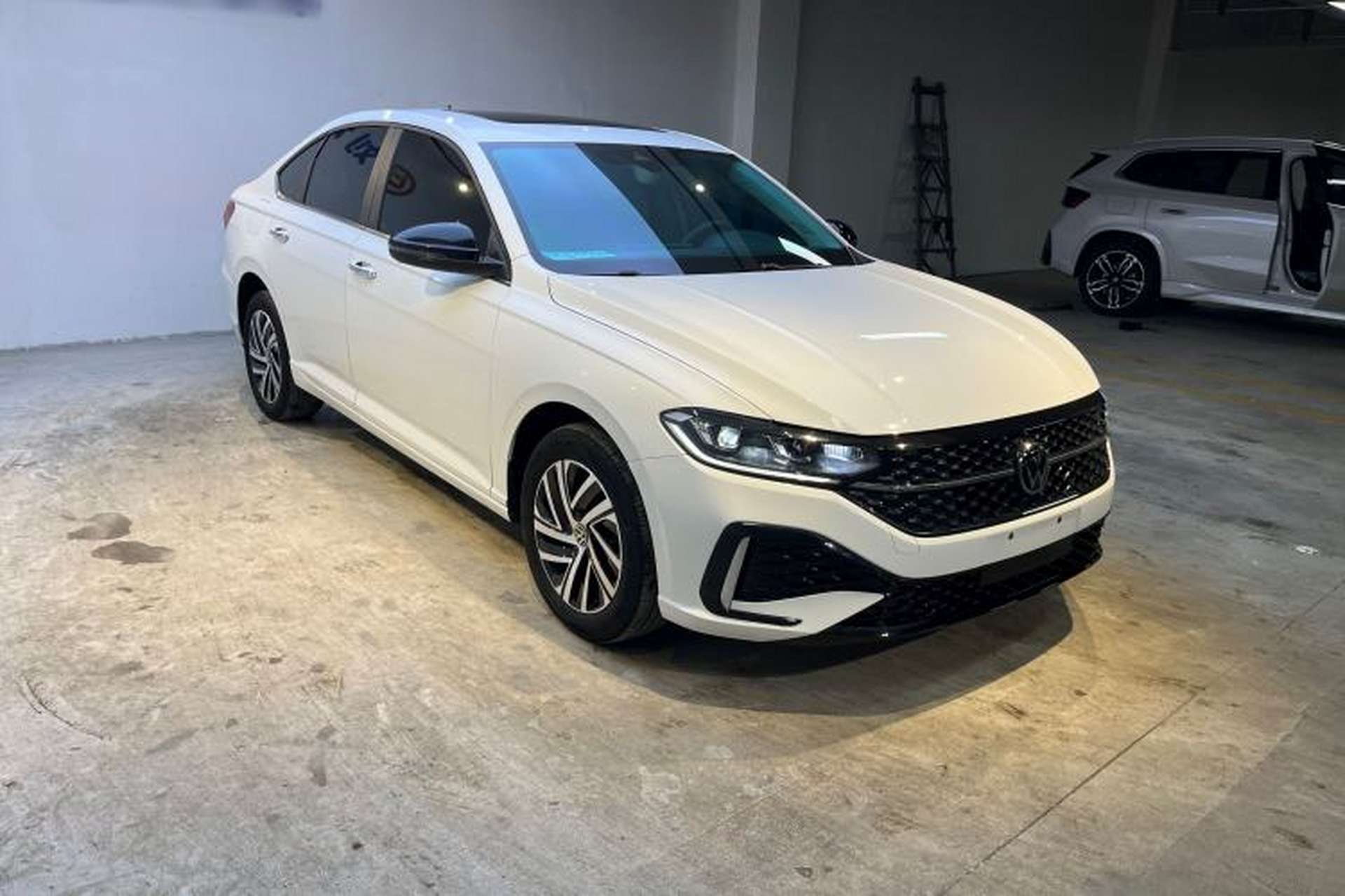 Used Volkswagen Lavida 2023 300TSI DSG Starry Full-Comfort Edition Exterior 2