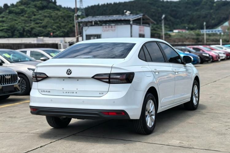 Used Volkswagen Lavida 2023 New Sharp 1.5L Automatic New Wish Edition Exterior 2
