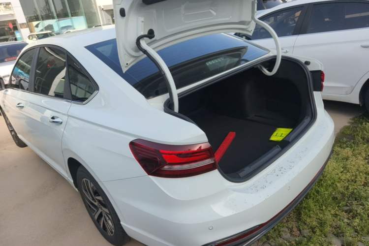Used Volkswagen Lavida 2023 280TSI DSG Full-Comfort Edition Exterior 2