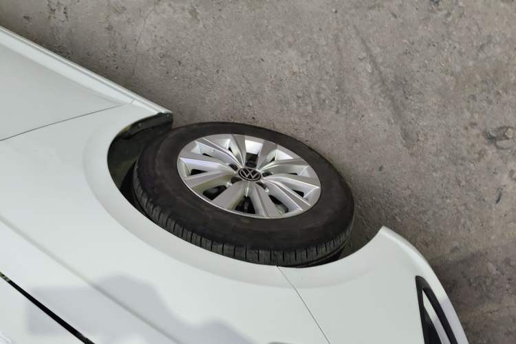 Used Volkswagen Lavida 2023 1.5L Automatic De Yi Edition Exterior 3