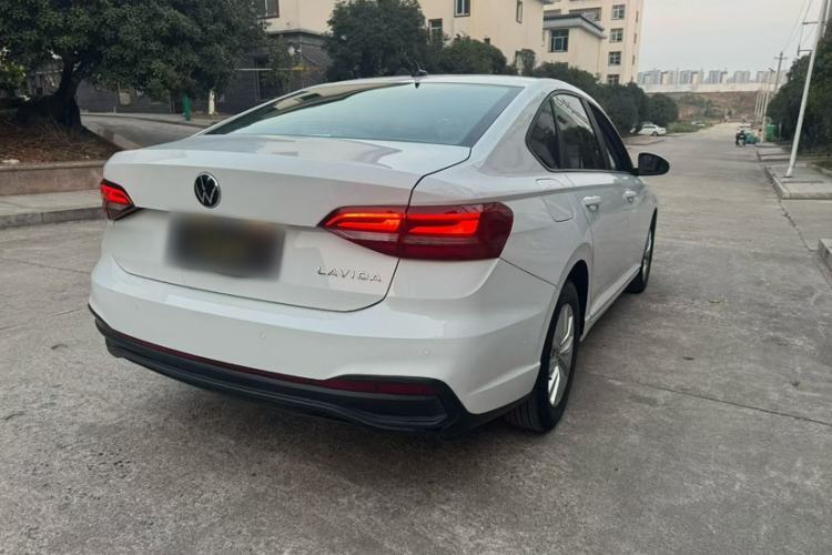 Used Volkswagen Lavida 2023 1.5L Automatic De Yi Edition Exterior 3