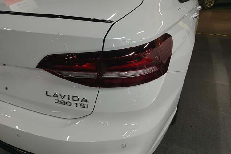 Used Volkswagen Lavida 2023 280TSI DSG Starry Sky Deluxe Edition Exterior 3