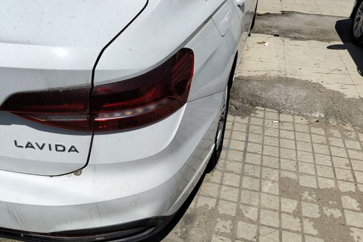Used Volkswagen Lavida 2023 Revised 1.5L Automatic DeYi Edition Exterior 3