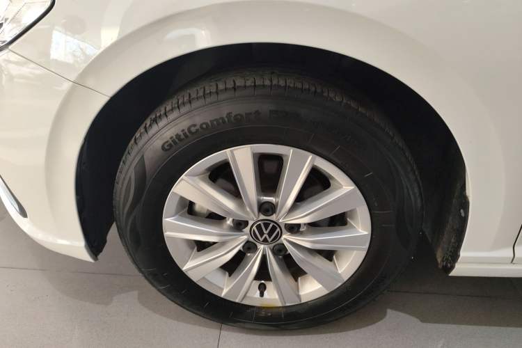 Used Volkswagen Lavida 2023 Revised 1.5L Automatic DeYi Edition Exterior 3