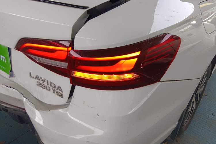Used Volkswagen Lavida 2023 280TSI DSG Starry Sky Deluxe Edition Exterior 3