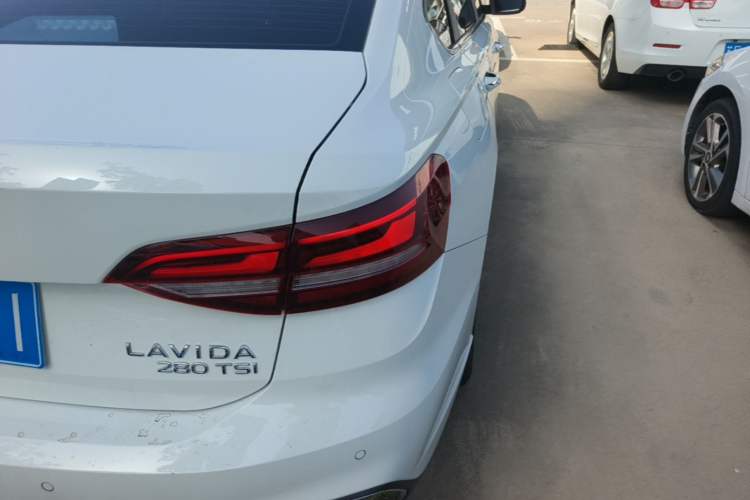 Used Volkswagen Lavida 2023 280TSI DSG Full-Comfort Edition Exterior 3