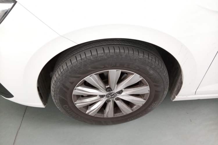 Used Volkswagen Lavida 2023 New Sharp 1.5L Manual New Comfort Edition Exterior 4