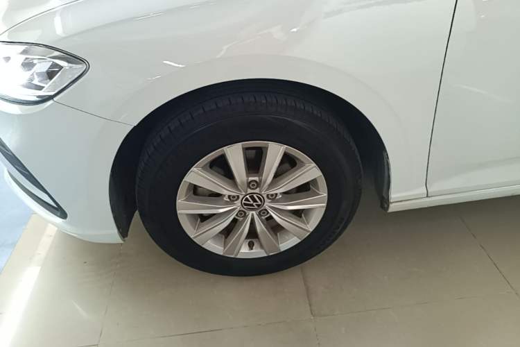 Used Volkswagen Lavida 2023 1.5L Automatic De Yi Edition Exterior 4