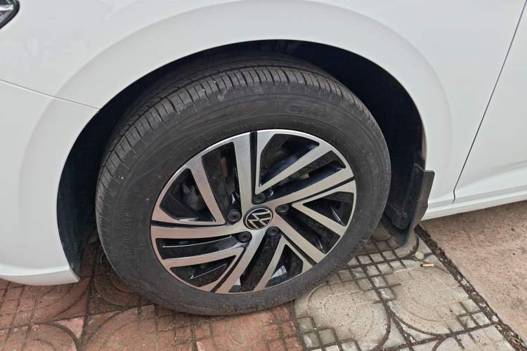 Used Volkswagen Lavida 2023 1.5L Automatic Full-Comfort Edition Exterior 4