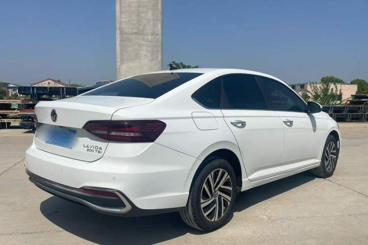 Used Volkswagen Lavida 2023 300TSI DSG Full-Comfort Edition Exterior 4