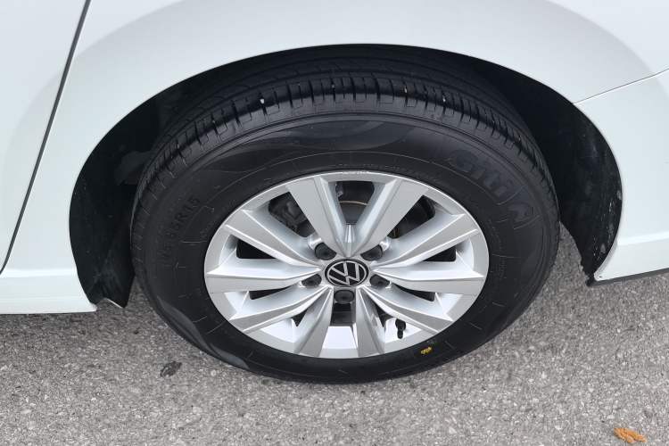 Used Volkswagen Lavida 2023 1.5L Automatic De Yi Edition Exterior 4