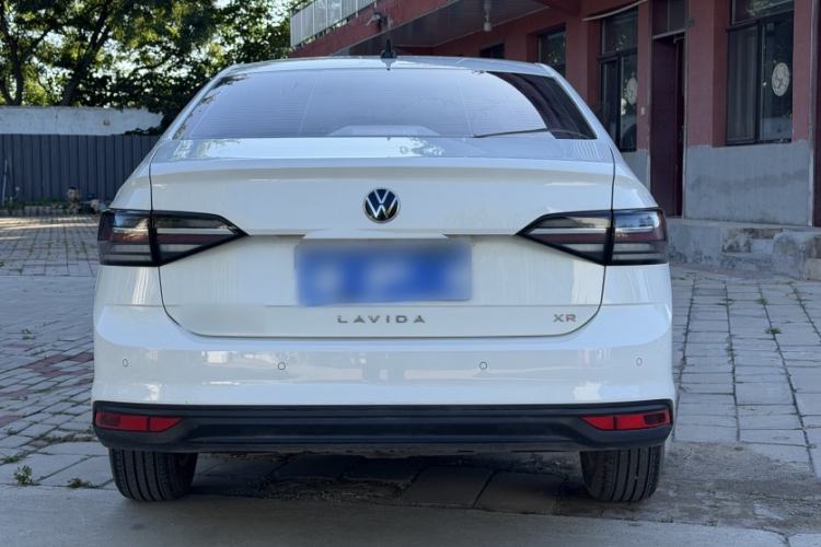 Used Volkswagen Lavida 2023 New Sharp 1.5L Automatic Excellent New Edition Exterior 4
