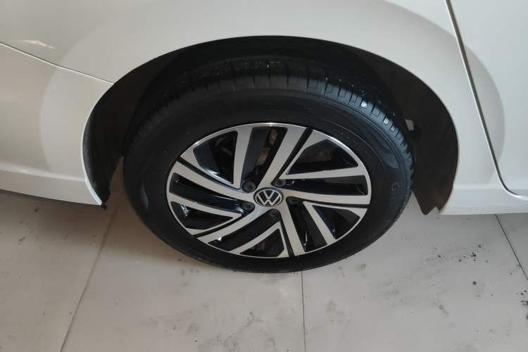 Used Volkswagen Lavida 2023 Revised Version 1.5L Automatic Starry Sky Edition – 5 Million Units Exterior 5