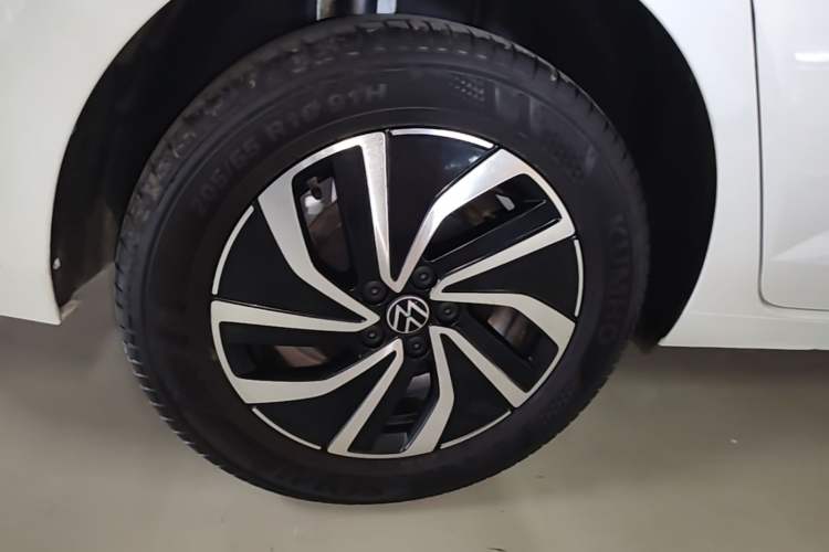 Used Volkswagen Lavida 2023 New Sharp 1.5L Automatic New Wish Edition Exterior 5