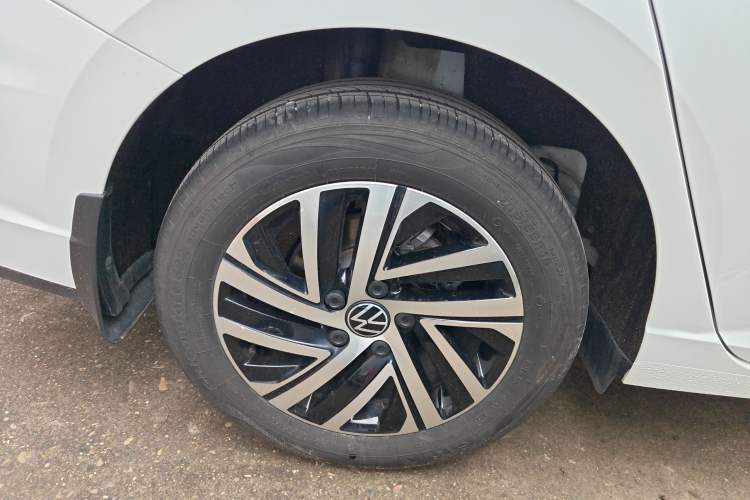 Used Volkswagen Lavida 2023 1.5L Automatic Full-Comfort Edition Exterior 5