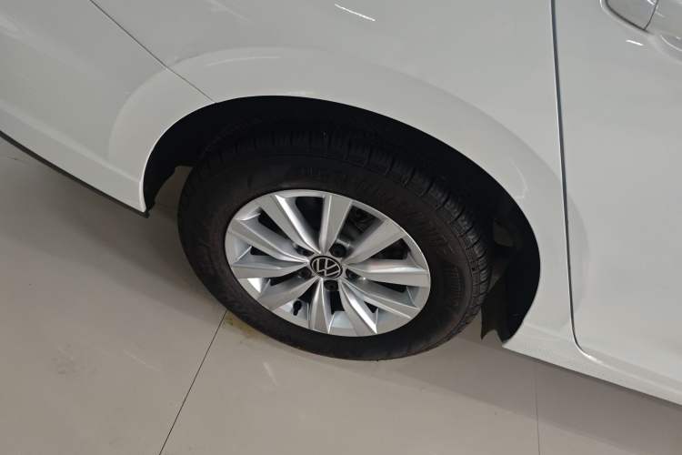 Used Volkswagen Lavida 2023 Revised 1.5L Automatic DeYi Edition Exterior 5