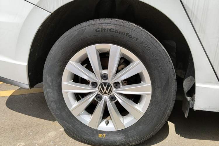 Used Volkswagen Lavida 2023 1.5L Automatic De Yi Edition Exterior 5