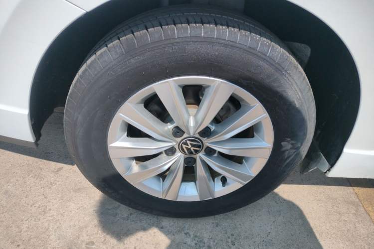 Used Volkswagen Lavida 2023 1.5L Automatic De Yi Edition Exterior 5