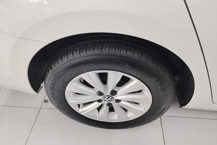 Used Volkswagen Lavida 2023 New Sharp 1.5L Automatic Excellent New Edition Exterior 5