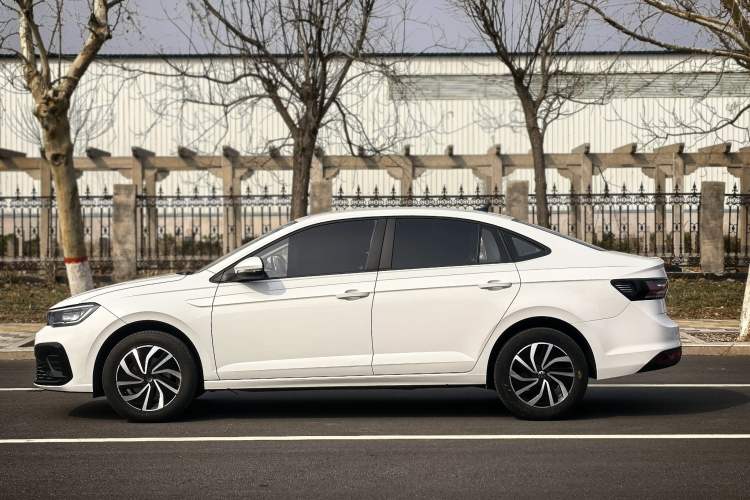 Used Volkswagen Lavida 2023 New Rui 1.5L Automatic New Yi Edition Exterior 5