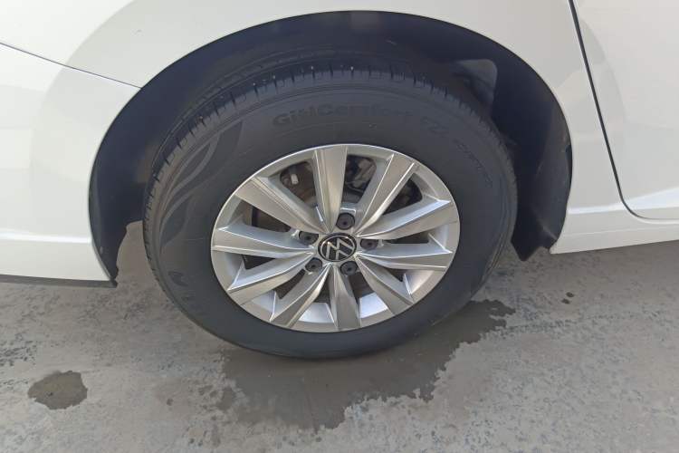 Used Volkswagen Lavida 2023 Revised 1.5L Automatic DeYi Edition Exterior 5
