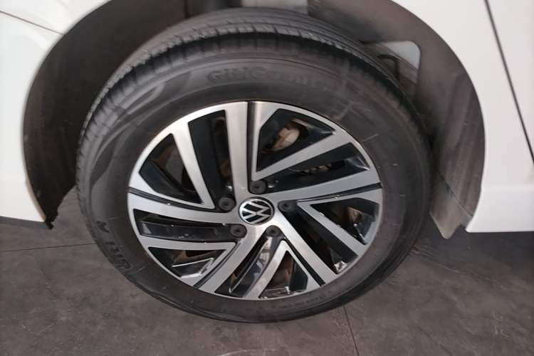 Used Volkswagen Lavida 2023 1.5L Automatic 5 Million Edition Exterior 5
